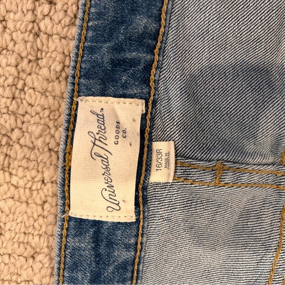 Universal Thread High Rise Straight Jeans - Picture 3 of 5